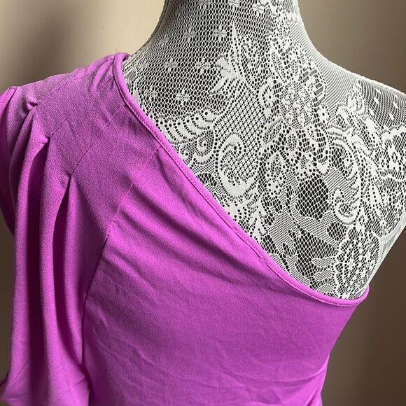 EXPRESS Purple One-Shoulder Shirt w Side Ruching Sz Medium NWOT - Picture 6 of 8